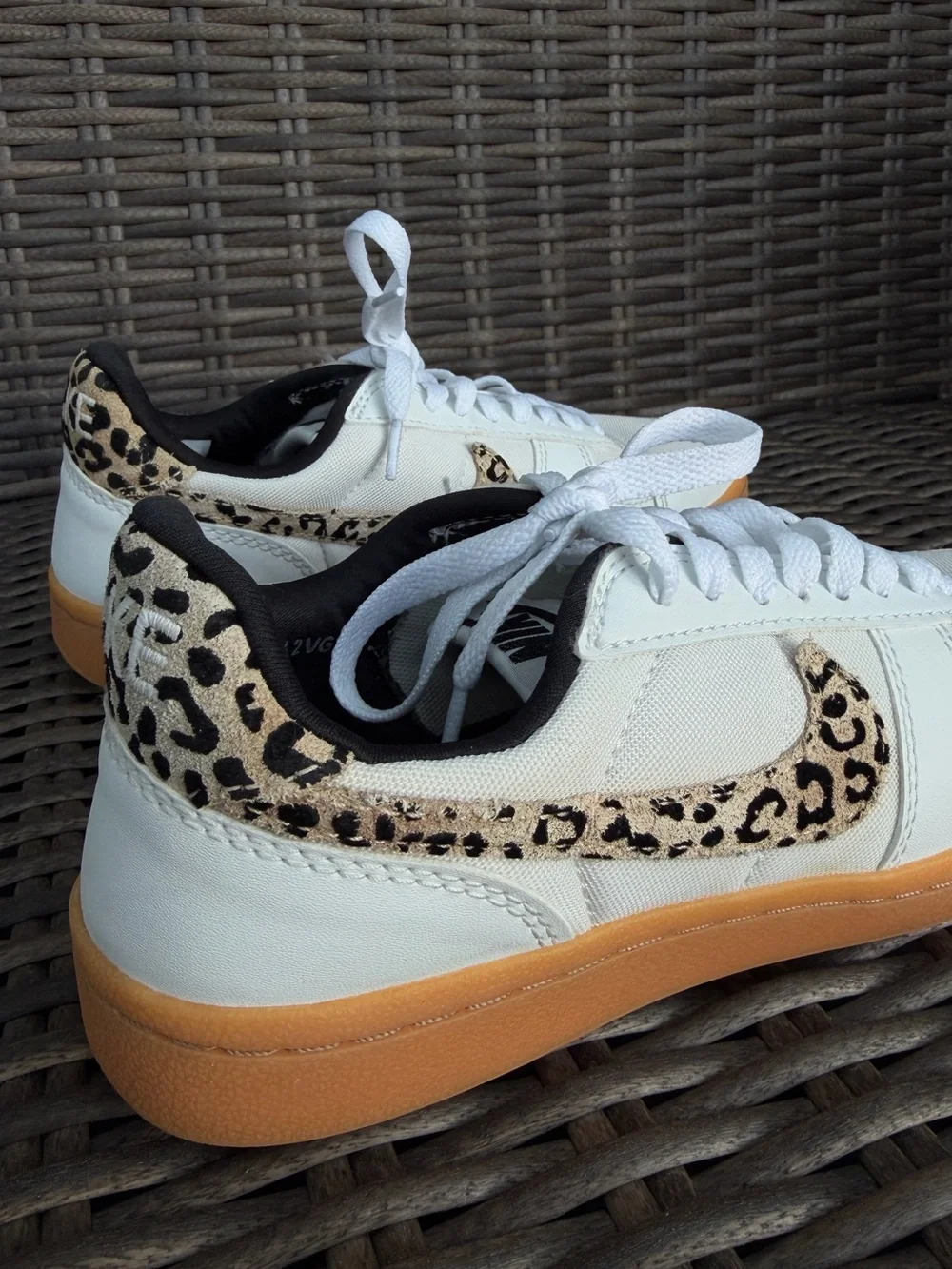 Nike Field General SE White Gum Leopard Swoosh Women’s Shoes Size 7